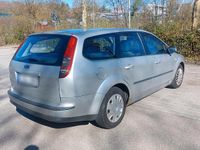 Gebraucht Ford Focus 110 PS (80 kW) 2006 Silber Limousine