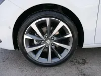 Neu Seat Leon FR 184 PS (135 kW) 2026 Nevadaweiß metallic Limousine