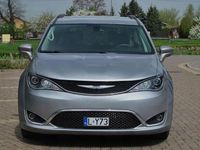 Gebraucht Chrysler Pacifica 290 PS (213 kW) 2017 Silber Van / Kleinbus