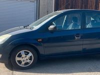 Gebraucht Ford Fiesta 69 PS (50 kW) 2004 Blau Kleinwagen