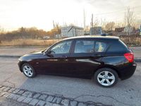 Gebraucht BMW 116 109 PS (80 kW) 2016 Schwarz Kleinwagen