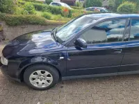 Gebraucht Audi A4 Premium 131 PS (96 kW) 2001 Blau Limousine