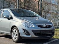 Gebraucht Opel Corsa Satellite 69 PS (50 kW) 2012 Silber Kleinwagen