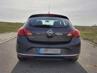 Gebraucht Opel Astra Selection 116 PS (85 kW) 2015 Grau Kleinwagen