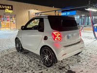 Gebraucht Smart ForTwo Cabrio Brabus 90 PS (66 kW) 2017 Weiß Cabrio