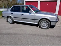 Używany BMW 325 170 KM (125 kW) 1991 Srebrny Sedan/Limuzyna
