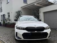Gebraucht BMW 320e M Sport 204 PS (150 kW) 2023 Weiß Kombi