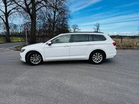 Gebraucht VW Passat 150 PS (110 kW) 2020 Weiß Kombi