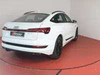 Gebraucht Audi e-tron S-Line 300 kW (408 PS) 2022 Gletscherweiß metallic SUV