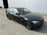 Gebraucht BMW 320 163 PS (119 kW) 2005 Schwarz Kombi