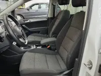 Gebraucht VW Touran Comfortline 150 PS (110 kW) 2024 Weiß Van / Kleinbus