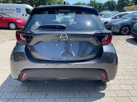 Neu Mazda 2 Exclusive-Line 116 PS (85 kW) 2025 Grau Limousine