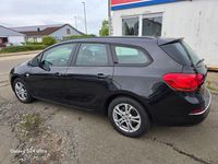 Usata Opel Astra Active 110 CV (80 kW) 2014 Nero Station wagon