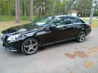 Second-hand Mercedes E300 231 CP (169 kW) 2014 Negru Berlinǎ