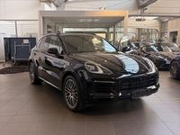Second-hand Porsche Cayenne Platinum Edition 462 CP (339 kW) 2024 Negru SUV