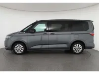 Second-hand VW Multivan Basis 150 CP (110 kW) 2024 Monovolum