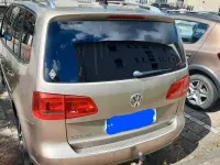 Gebraucht VW Touran Highline 150 PS (110 kW) 2012 Gold Van / Kleinbus
