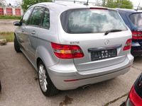 gebraucht Mercedes B170 B -Klasse +Navi+SHZ+PDC+Blue+Leder+N.Tüv