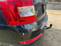 Gebraucht Skoda Octavia 140 PS (102 kW) 2015 Schwarz Kleinwagen