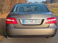 Gebraucht Mercedes E220 170 PS (125 kW) 2012 Silber Limousine
