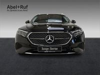 Gebraucht Mercedes E220 Avantgarde 197 PS (144 kW) 2025 Schwarz Limousine