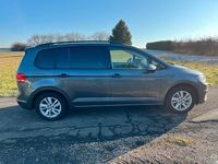 Gebraucht VW Touran Highline 150 PS (110 kW) 2020 Grau Van / Kleinbus