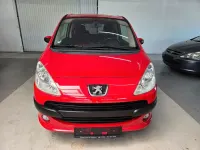 Gebraucht Peugeot 1007 Premium 73 PS (53 kW) 2006 Rot Van / Kleinbus