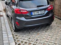 Gebraucht Ford Fiesta 101 PS (74 kW) 2018 Grau Kleinwagen