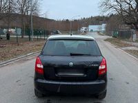 Gebraucht Skoda Fabia 60 PS (44 kW) 2011 Schwarz Limousine