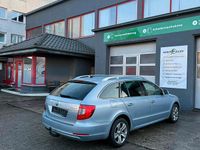 Gebraucht Skoda Superb 160 PS (117 kW) 2010 Silber Kombi