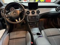Gebraucht Mercedes CLA200 Urban 156 PS (114 kW) 2016 Schwarz Coupé