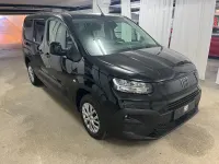 Neu Fiat Doblò 131 PS (96 kW) 2026 Schwarz Van / Kleinbus