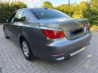 Gebraucht BMW 520 177 PS (130 kW) 2009 Grau Limousine