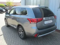 Gebraucht Mitsubishi Outlander Edition 150 PS (110 kW) 2017 Grau SUV