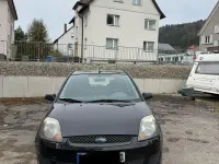 Gebraucht Ford Fiesta Ambiente 69 PS (50 kW) 2007 Schwarz Kleinwagen