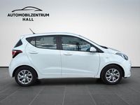 Gebraucht Hyundai i10 Trend 87 PS (63 kW) 2017 Weiß Kleinwagen