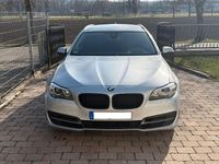 Gebraucht BMW 530 258 PS (189 kW) 2016 Silber Kombi