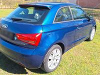 Gebraucht Audi A1 Ambition 122 PS (89 kW) 2014 Blau Kleinwagen