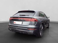 Gebraucht Audi Q8 S-Line 286 PS (210 kW) 2026 Grau SUV