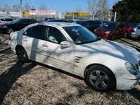 Gebraucht Mercedes E220 150 PS (110 kW) 2005 Weiß Limousine