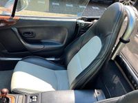 Second-hand Mazda MX5 110 CP (80 kW) 1998 Argintiu Cabrio