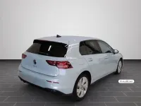 Gebraucht VW Golf VIII GTE 272 PS (200 kW) 2025 Crystal ice blue metallic (metallic) Limousine