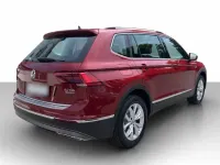 Gebraucht VW Tiguan Allspace Highline 150 PS (110 kW) 2019 Rot SUV