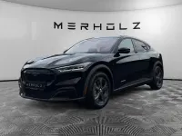 Usata Ford Mustang Mach-E 197 kW (269 CV) 2021 Nero SUV