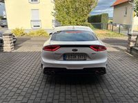 Gebraucht Kia Stinger GT 366 PS (269 kW) 2018 Weiß Kleinwagen