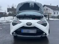 Gebraucht Toyota Aygo Team 72 PS (52 kW) 2018 Weiß Kleinwagen
