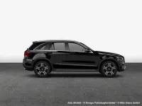 Gebraucht Mercedes GLC300e AMG 211 PS (155 kW) 2021 Schwarz SUV