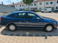 Gebraucht Mitsubishi Carisma 103 PS (75 kW) 2002 Blau Limousine