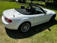 Gebraucht Mazda MX5 126 PS (92 kW) 2012 Weiß Cabrio