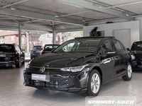 Gebraucht VW Golf VIII Life 150 PS (110 kW) 2024 Grenadillschwarz (schwarz) Limousine